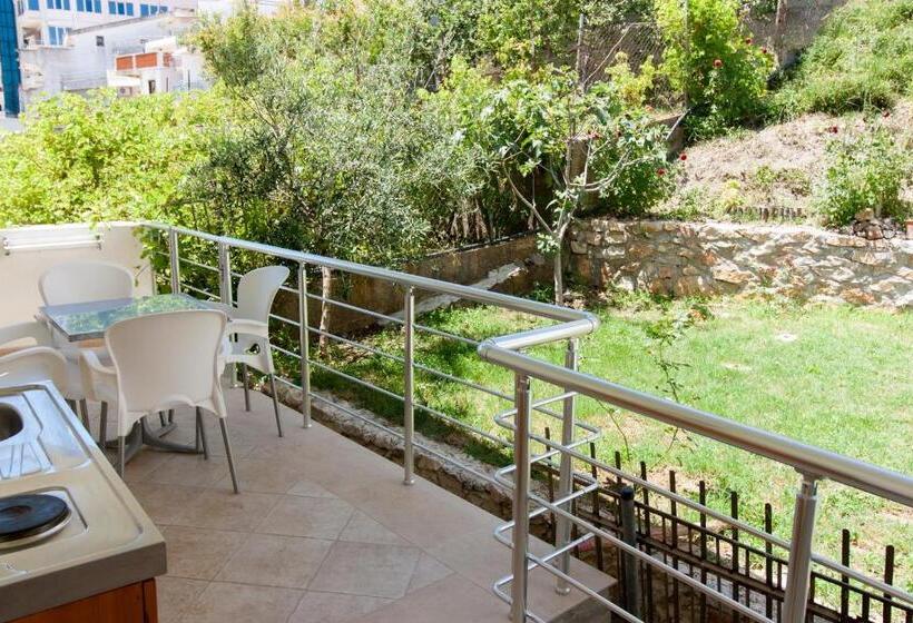 آپارتمان 1 خوابه, Apartments Art