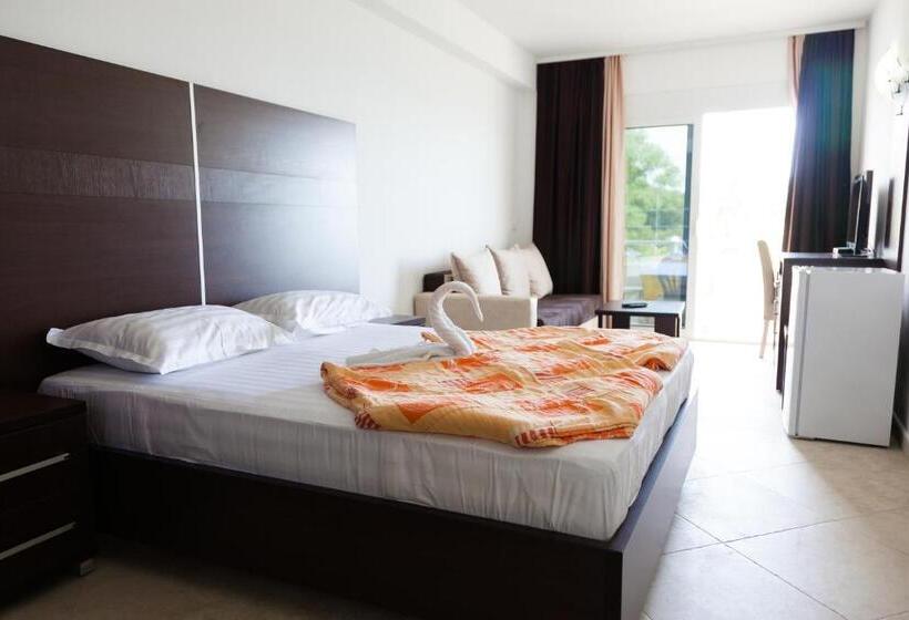 استودیوی استاندارد با چشم‌انداز دریا, Apartments Art