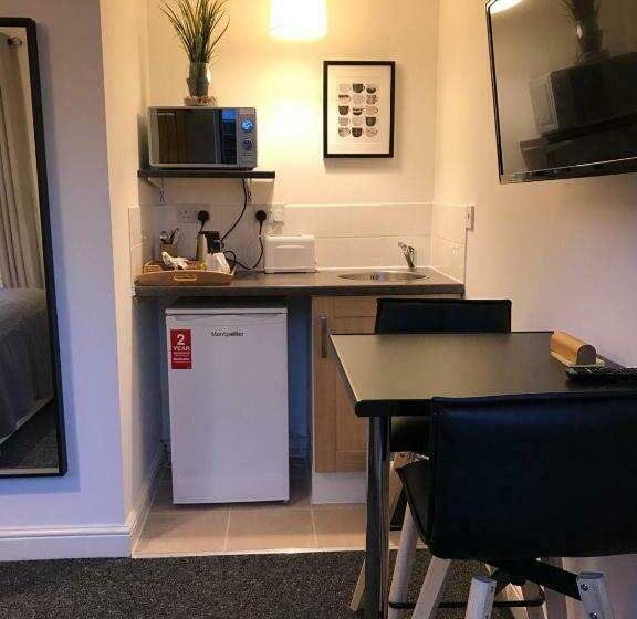 חדר דלוקס, Glaisdale Studios