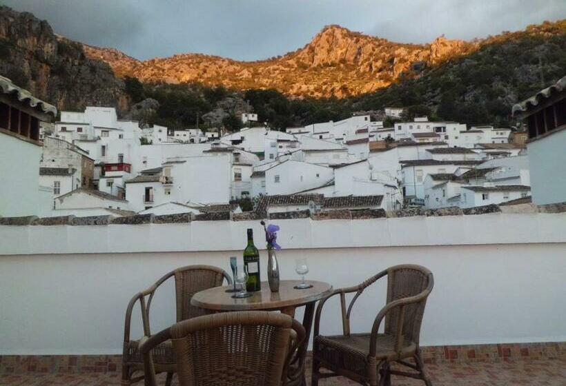 Апартаменты 2 Спальни, Jade