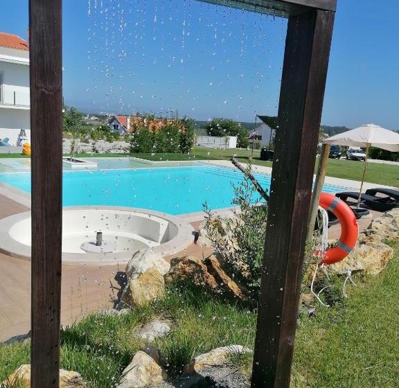 Номер Стандарт Вид на Бассейн, Pérola D óbidos T1