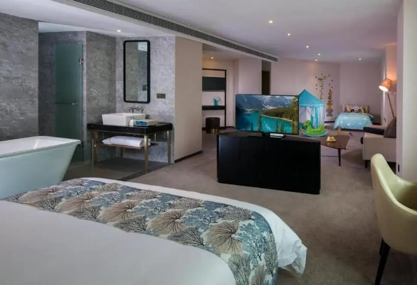 Apartament Rodzinny, Nuohuating