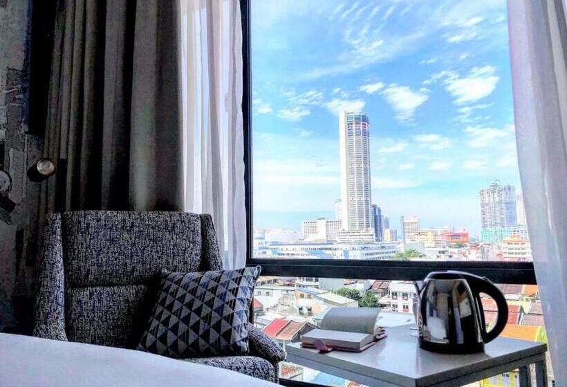 اتاق لوکس با تخت بزرگ, Ozo George Town Penang