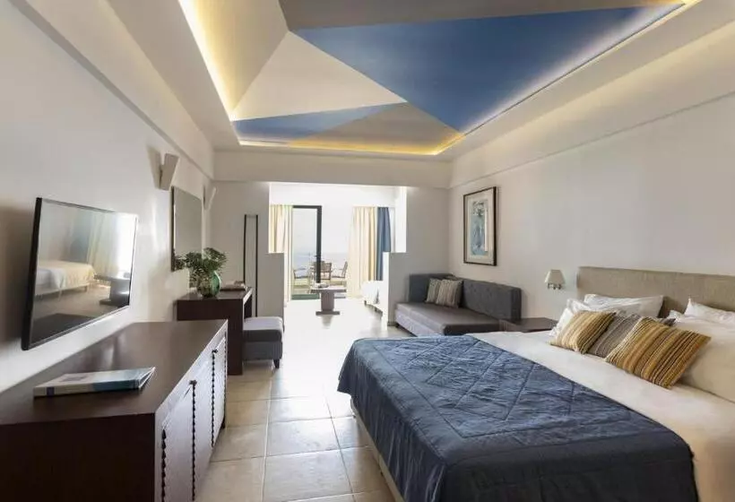 デラックスファミリールーム, Louis Apostolata Island Resort