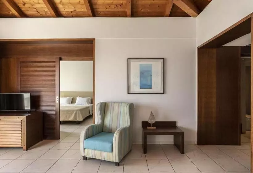 ジェットバス付きオーシャンビュースイート, Louis Apostolata Island Resort