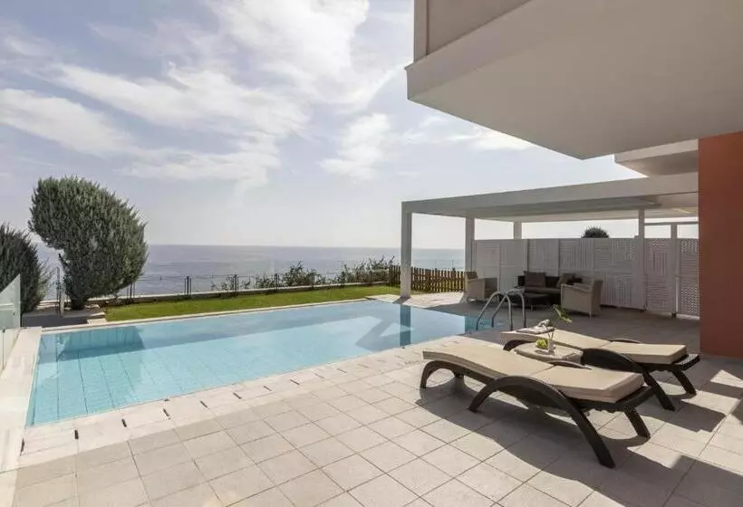 オーシャンビュースイート, Louis Apostolata Island Resort