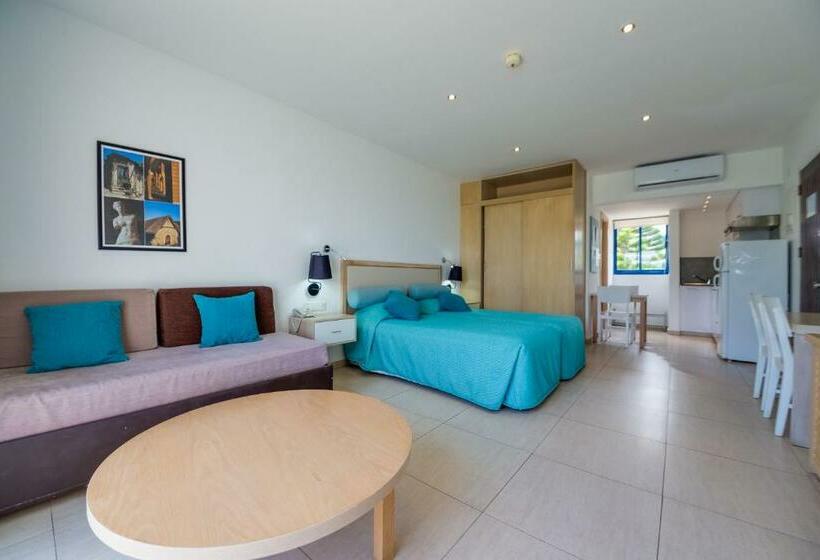 Студио Стандарт Вид на Сад, Marismare Apartments