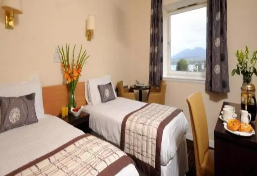 Standard Kolmen Hengen Huone, Dunollie Hotel ‘a Bespoke Hotel’