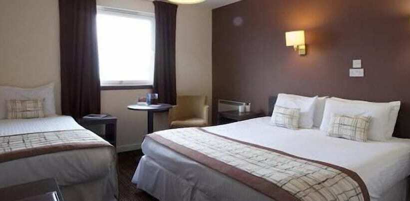 Номер Стандарт Трехместный, Dunollie Hotel ‘a Bespoke Hotel’