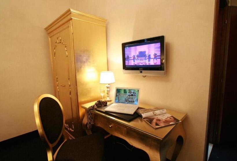 اتاق لوکس, Al Ponte Dei Sospiri