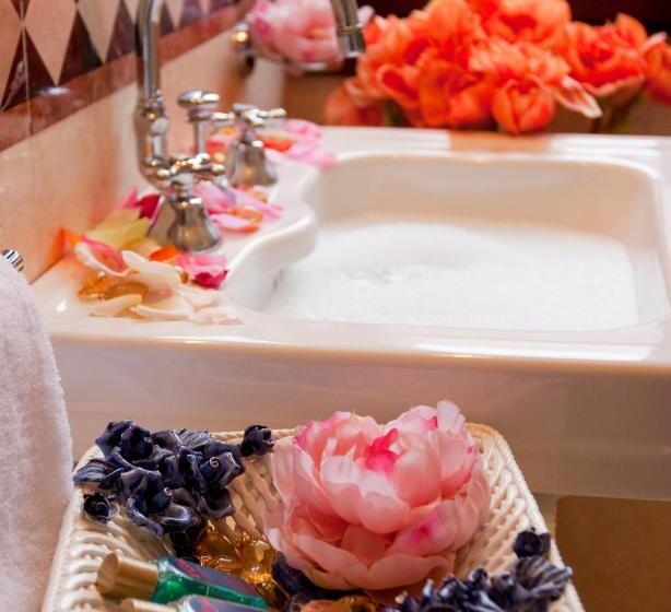 اتاق لوکس, Al Ponte Dei Sospiri