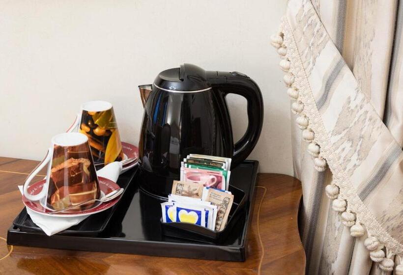 سوئیت جونیور با چشم‌انداز, Al Ponte Dei Sospiri