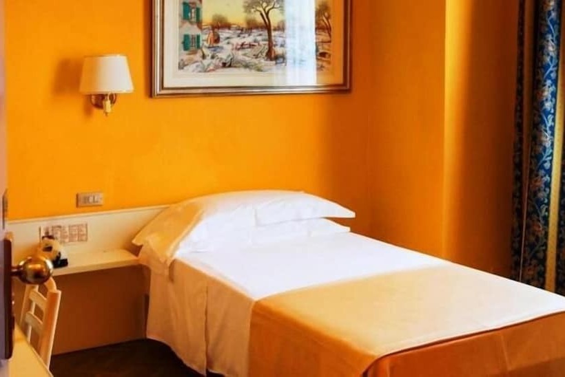 חדר סטנדרט יחיד, Albergo Nazionale