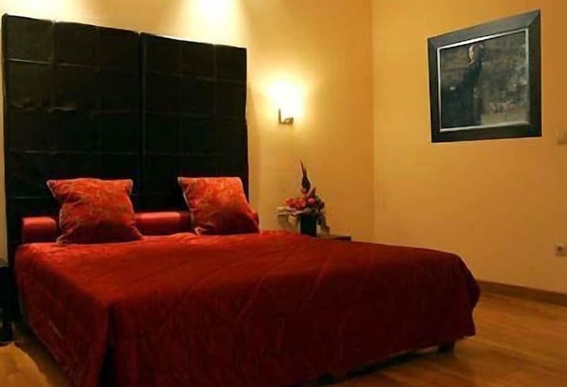 스탠다드 트리플 룸, Art Hotel Athens