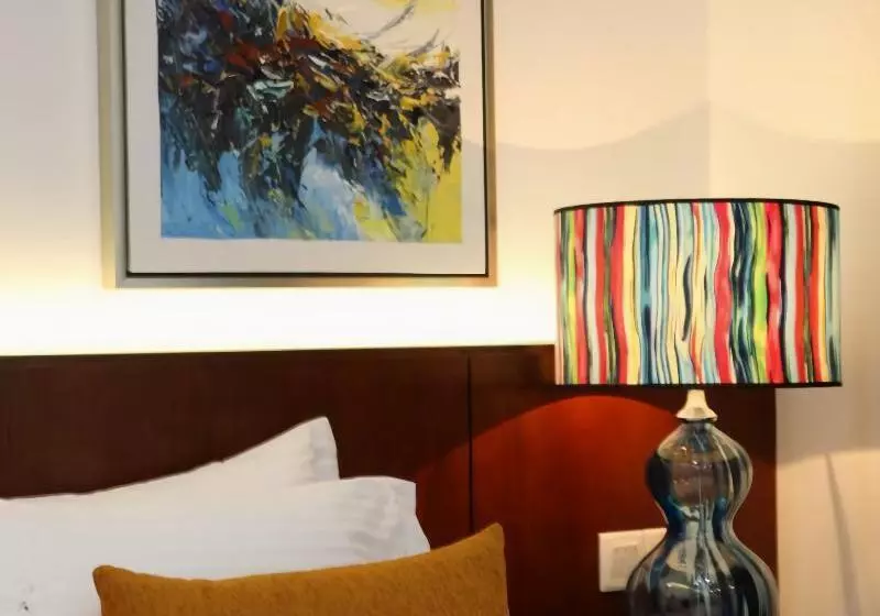 ハイドロマッサージバス付きジュニアスイート, Art Hotel Athens