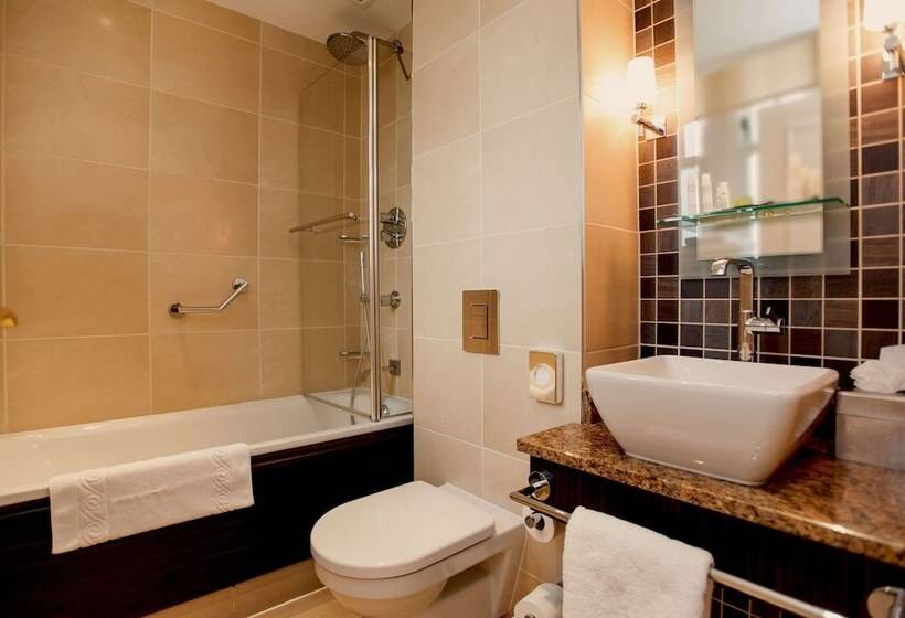 Номер Стандарт, Doubletree By Hilton Dunblane Hydro
