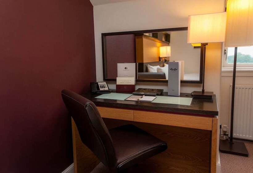 Номер Стандарт Плюс, Doubletree By Hilton Dunblane Hydro
