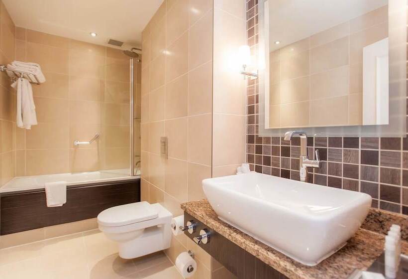 패밀리 룸, Doubletree By Hilton Dunblane Hydro