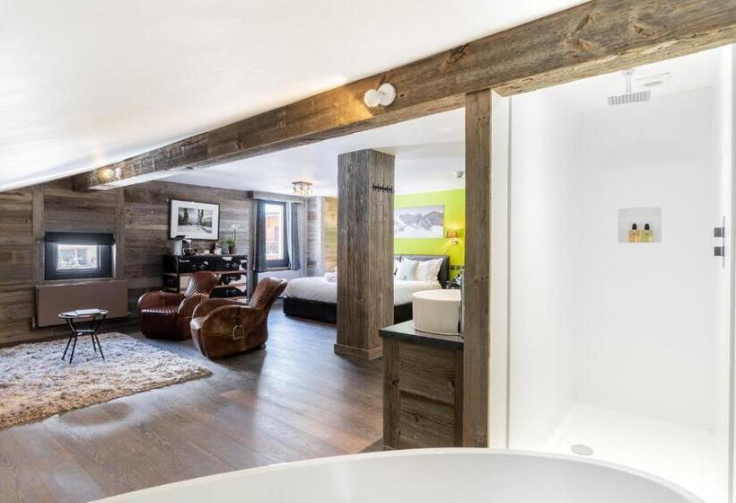 اتاق لوکس, Farinet