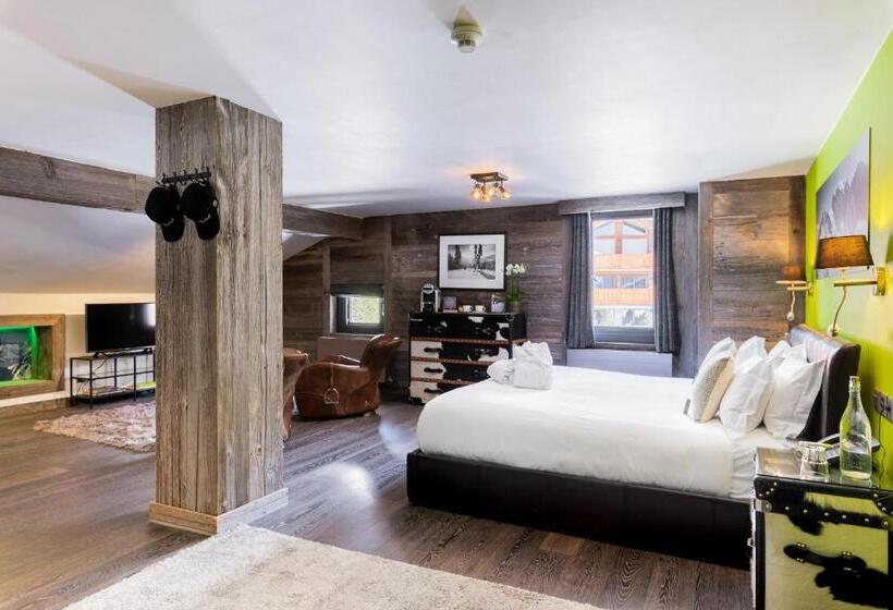 اتاق لوکس, Farinet