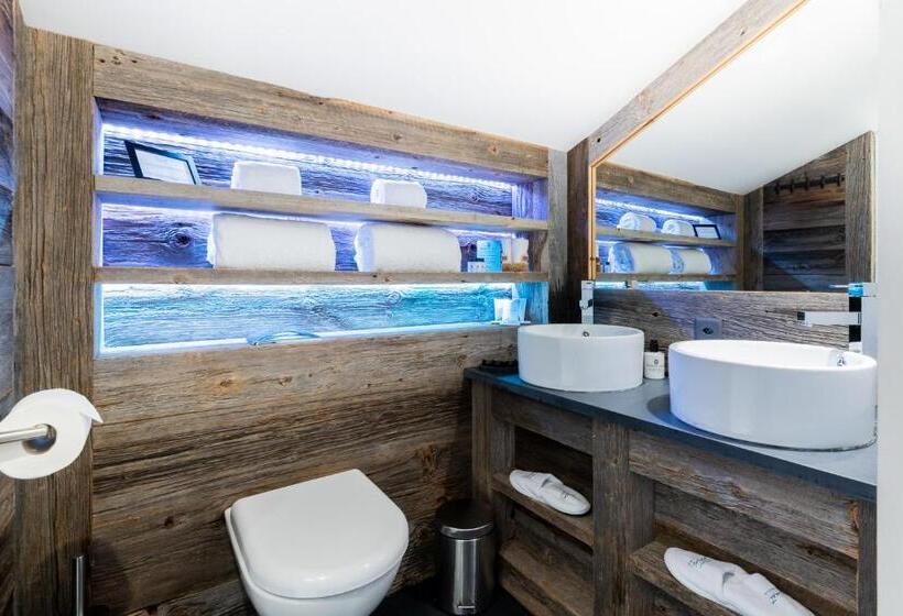 اتاق پنت هاوس, Farinet