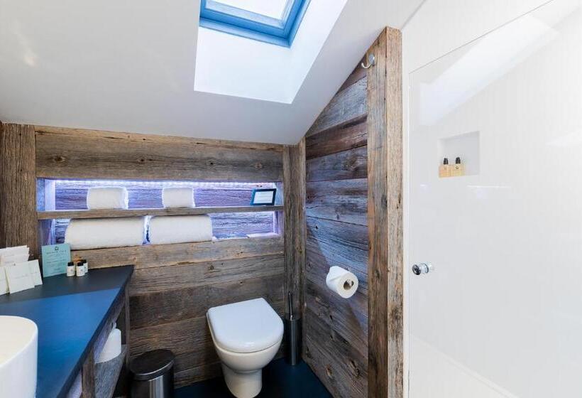 اتاق پنت هاوس, Farinet