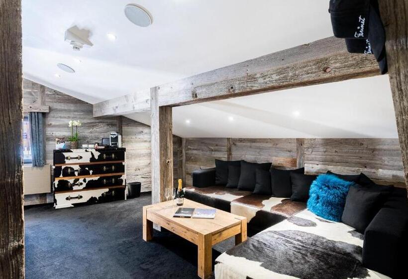 اتاق پنت هاوس, Farinet