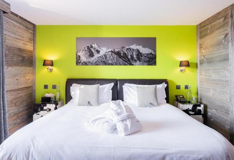 اتاق استاندارد با بالکن, Farinet