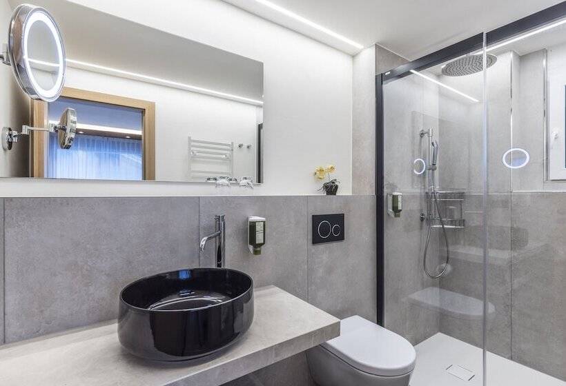 اتاق استاندارد, Hemizeus & Iremia Spa