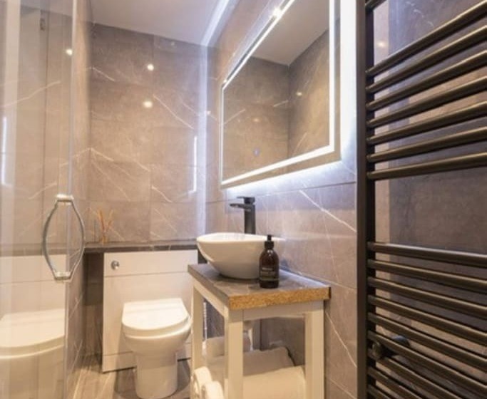 标准间, Loch Ness Clansman