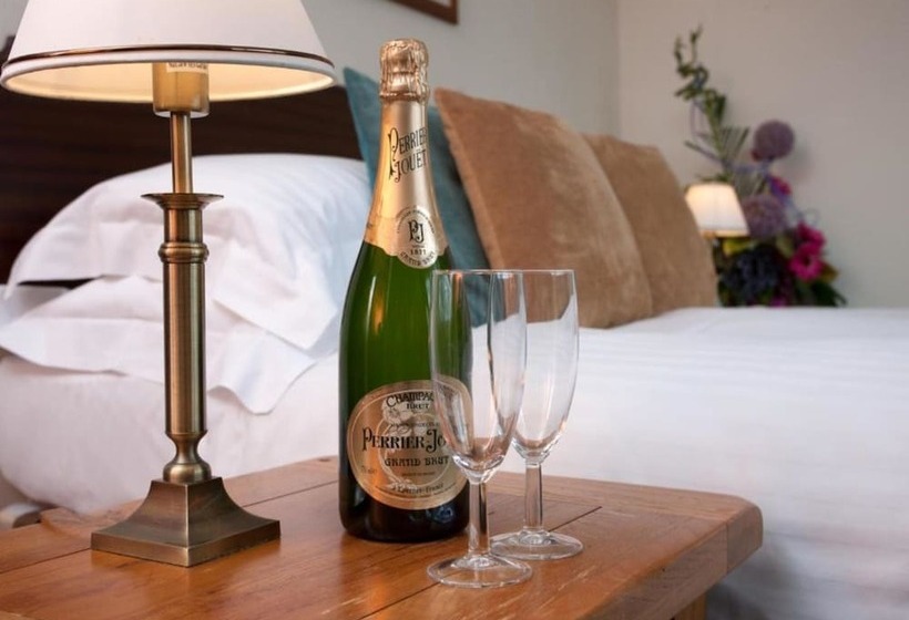 带观景的标准间, Loch Ness Clansman