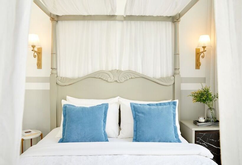 جناح جونيور, Luxembourg