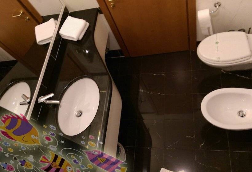 חדר סטנדרט, Meeting