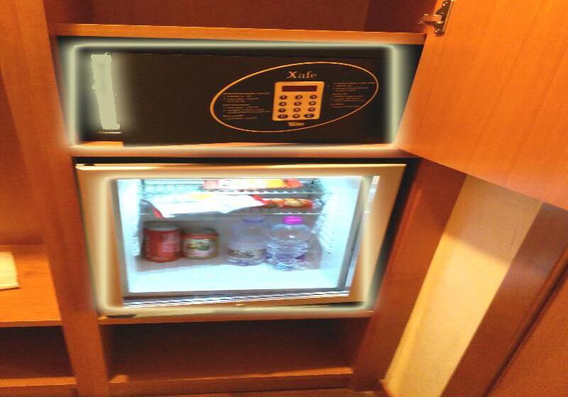 חדר סטנדרט, Meeting