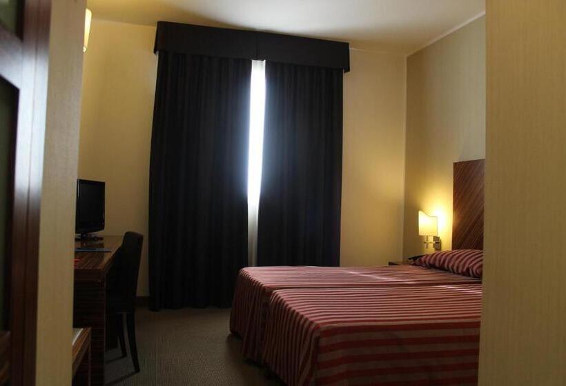 اتاق استاندارد, Mh Hotel Piacenza Fiera