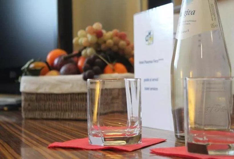 اتاق استاندارد, Mh Hotel Piacenza Fiera