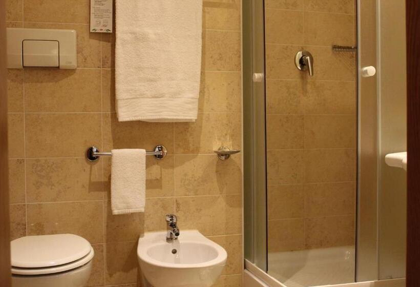 اتاق استاندارد سه نفره, Mh Hotel Piacenza Fiera