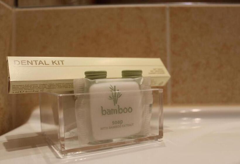 اتاق استاندارد سه نفره, Mh Hotel Piacenza Fiera