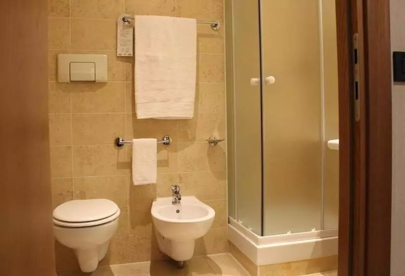 اتاق استاندارد در طبقه همکف, Mh Hotel Piacenza Fiera