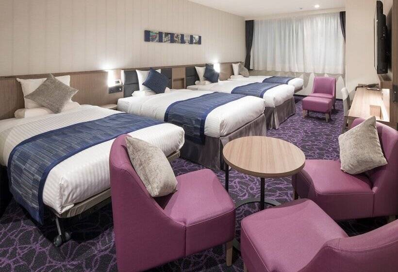 غرفة قياسية رباعية, Mystays Gotanda Station