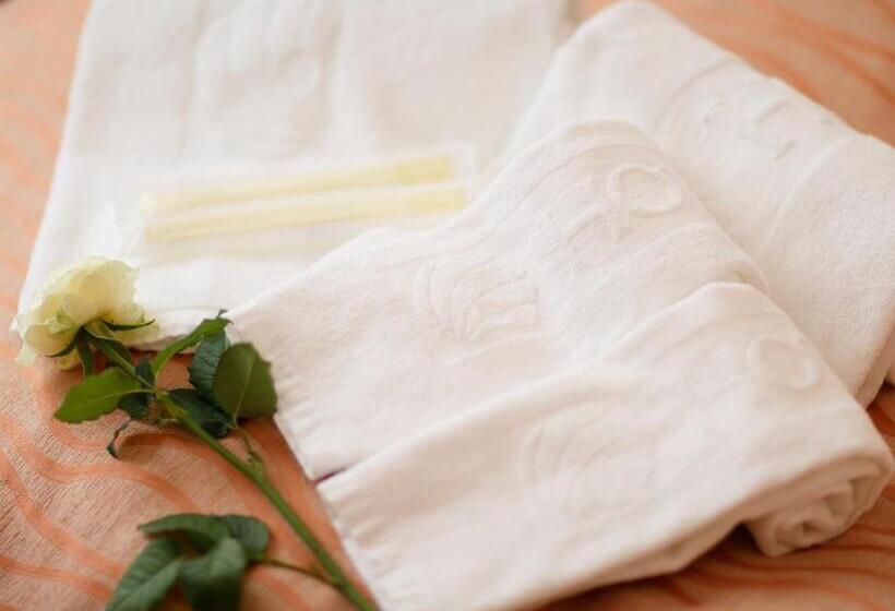 חדר סטנדרט לשלושה, Pearl City Sendai