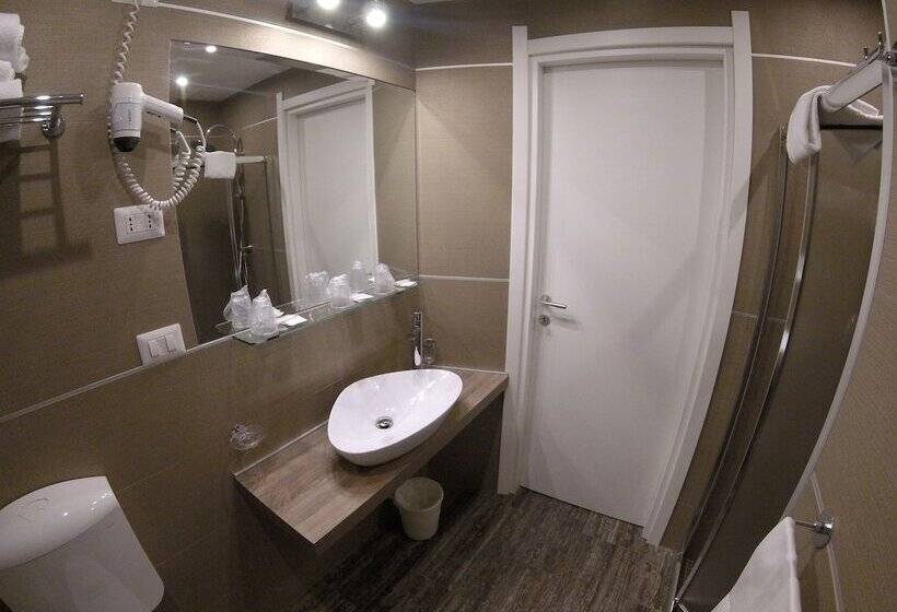 标准三人间, Perugino