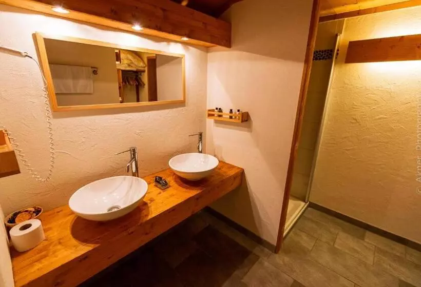Junior Suite, Restaurant Les Lilas
