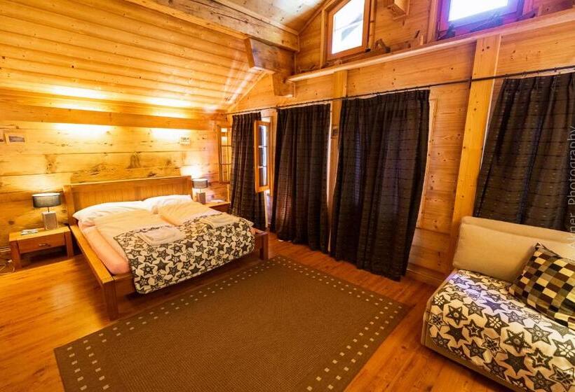 ジュニアスイート, Restaurant Les Lilas