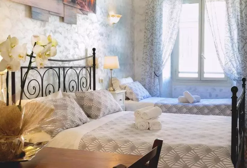 スタンダードトリプルルーム, Rossana House