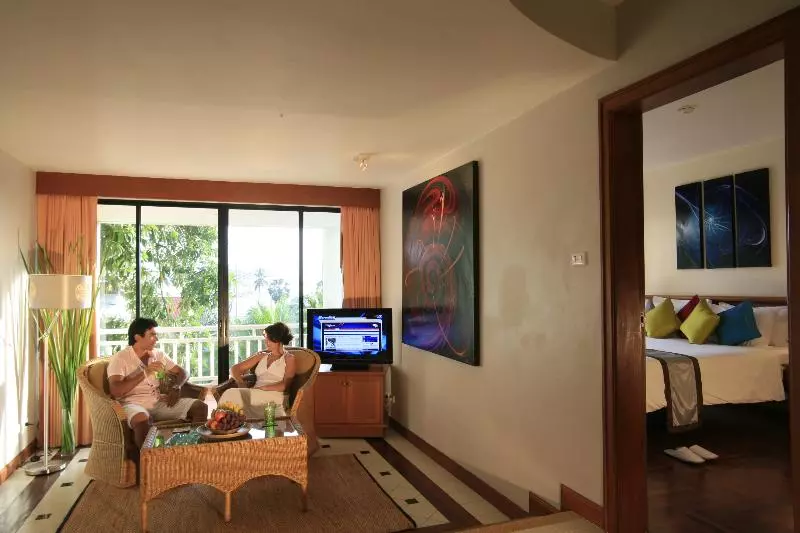 سوییت جونیور, Sunset Beach Resort   Sha Extra Plus