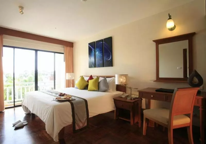 سوییت جونیور, Sunset Beach Resort   Sha Extra Plus