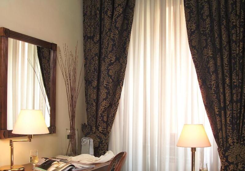 اتاق راحتی, Teatro Pace