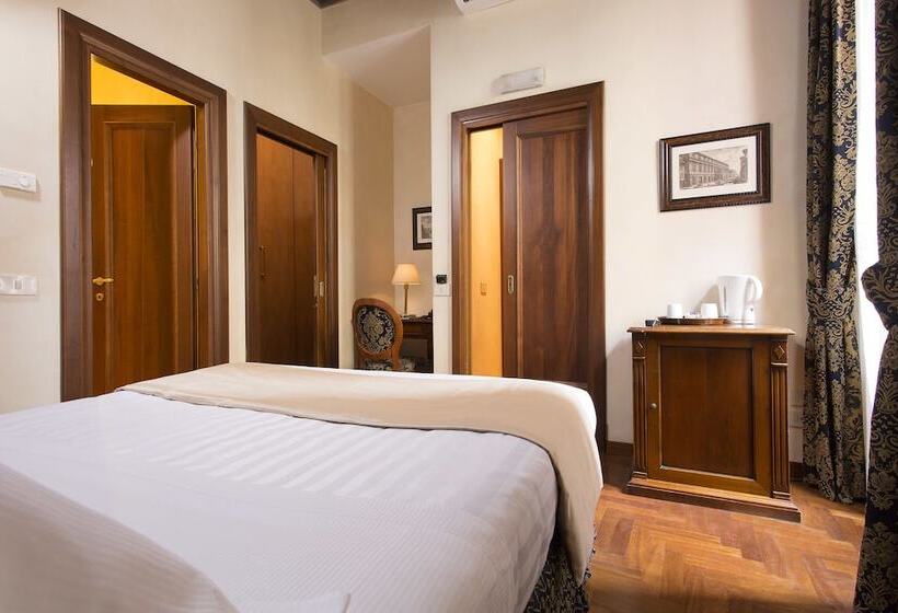 اتاق راحتی, Teatro Pace