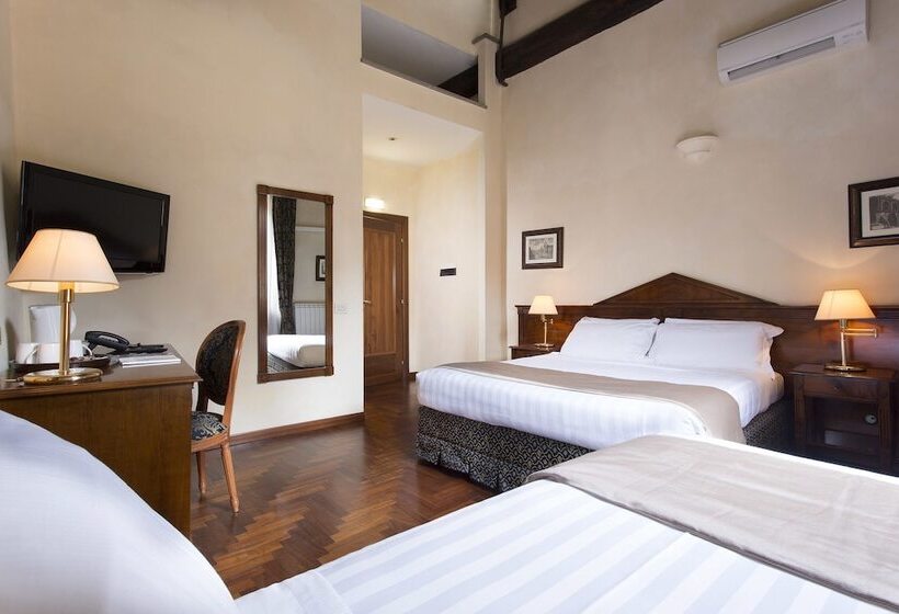 اتاق سوپریور سه تخته, Teatro Pace